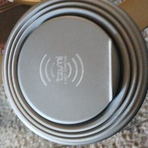 Fast charging cordless charger for phone and headphones